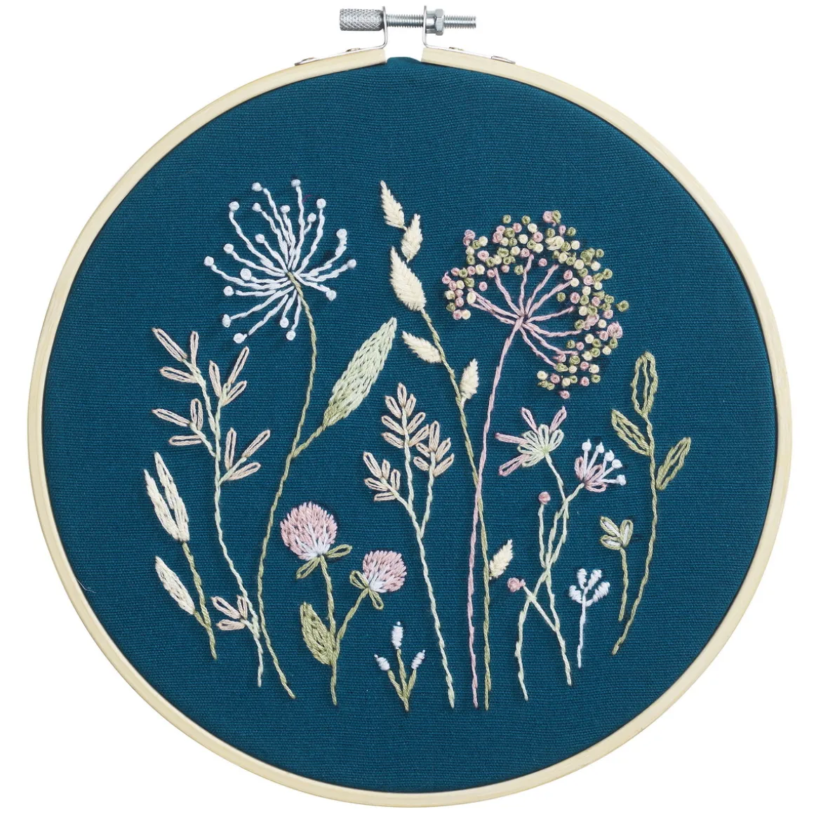 Broderisæt Engblomster Ø20 cm – alt til at brodere smukke blomster