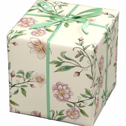 Gavepapir på rulle 10 m × 57 cm – offwhite papir med vintageblomster