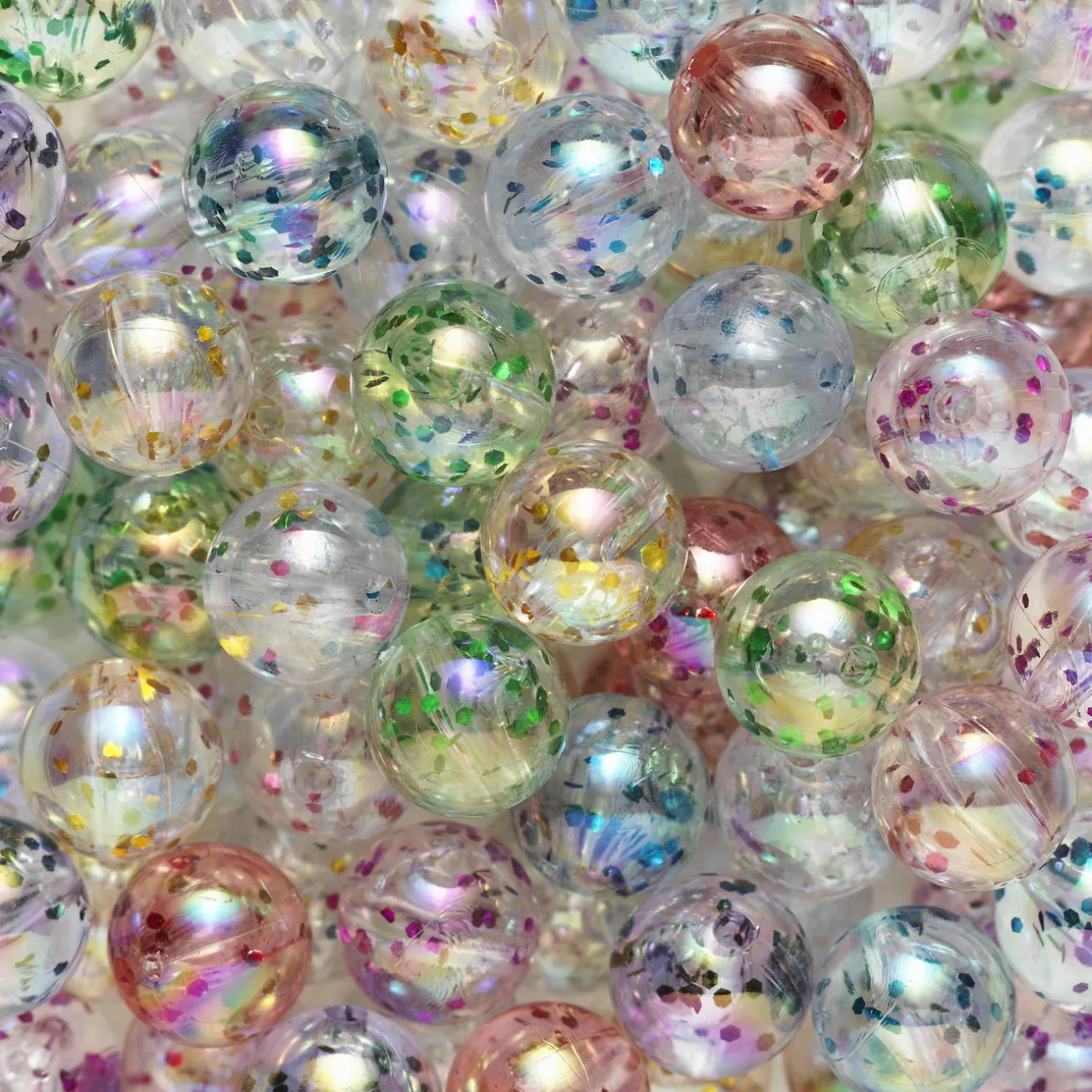 Glitterperler med smukke, iriserende farver, ca. 300 stk. Ø10 mm
