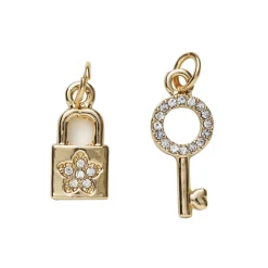 2 guldfarvede vedhæng/charms, hængelås simili 7,5×15,5, nøgle simili 6,6×16 mm