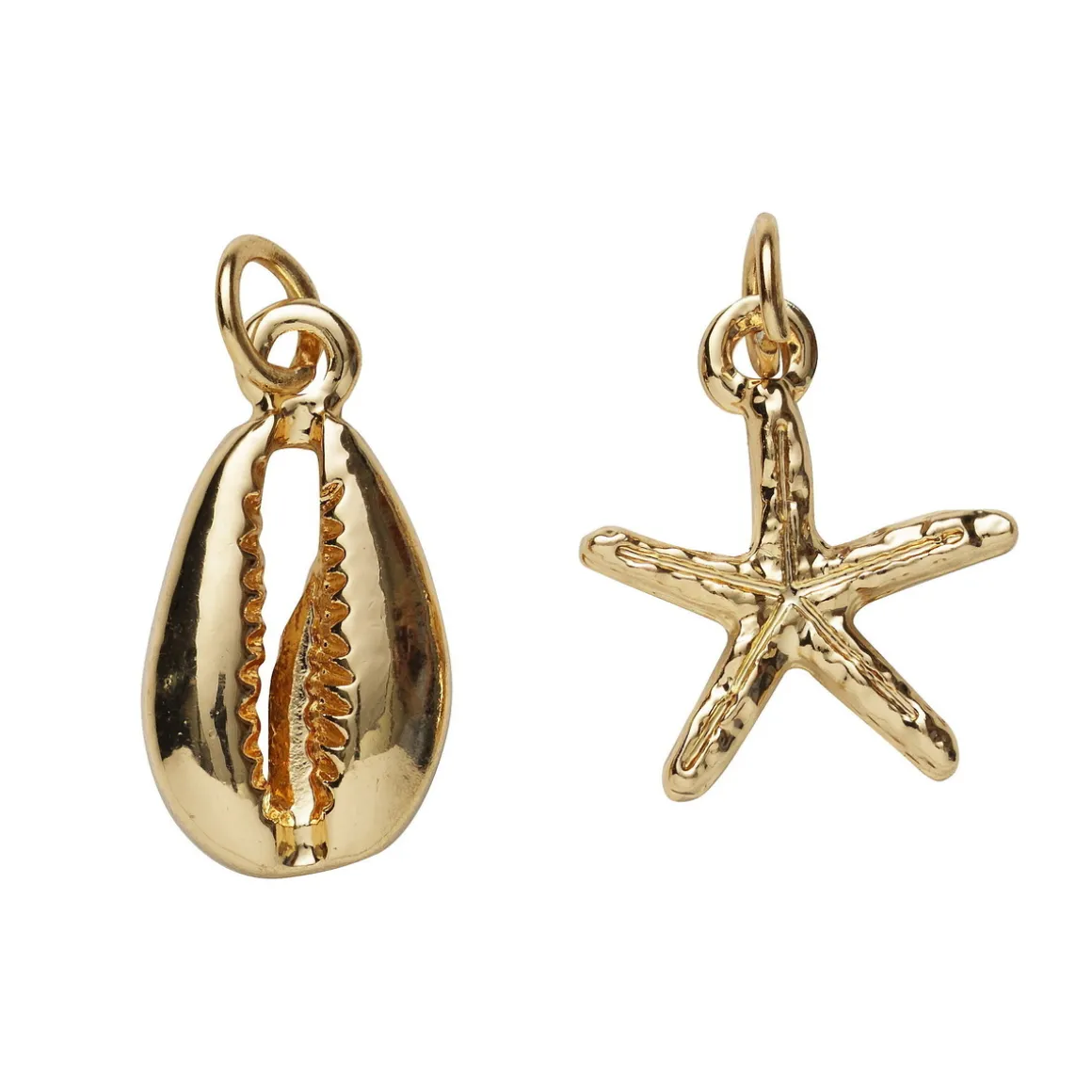 2 guldfarvede vedhæng/charms, søstjerne Ø15 mm, musling 10×14 mm