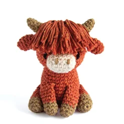 Hooked DIY-kit Cow Aidan, hækl en sød amigurumi-ko, længde 18 cm