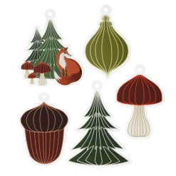 24 julede tags og etiketter med julemotiv, 6 forskellige designs, gramvægt 240