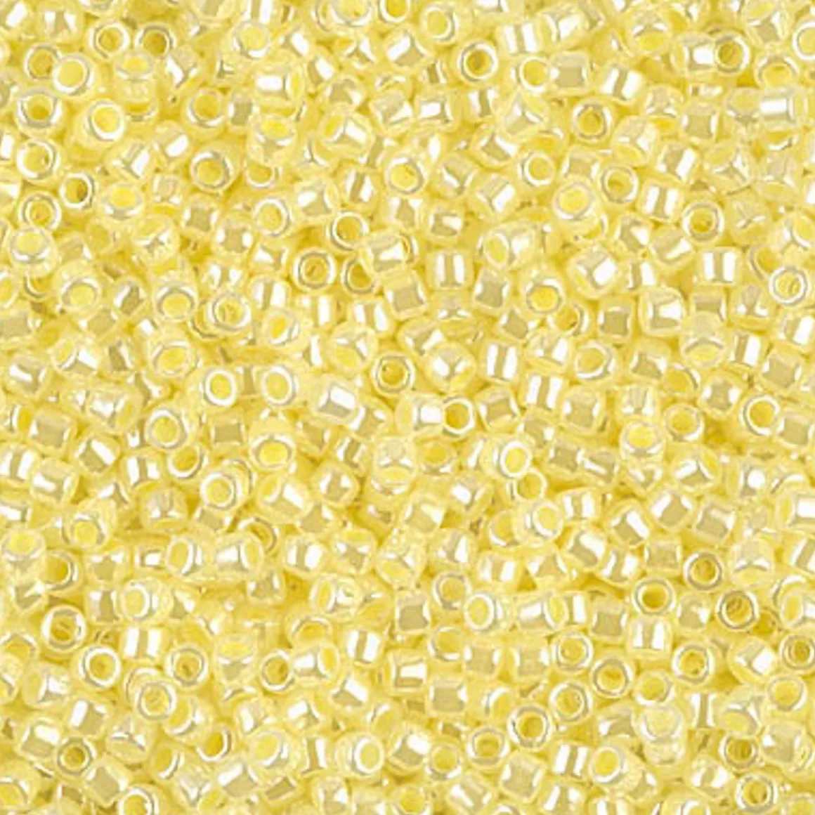 MIYUKI Delica gul perlemor 5g – DBM0232 Lined Crystal Pale Yellow