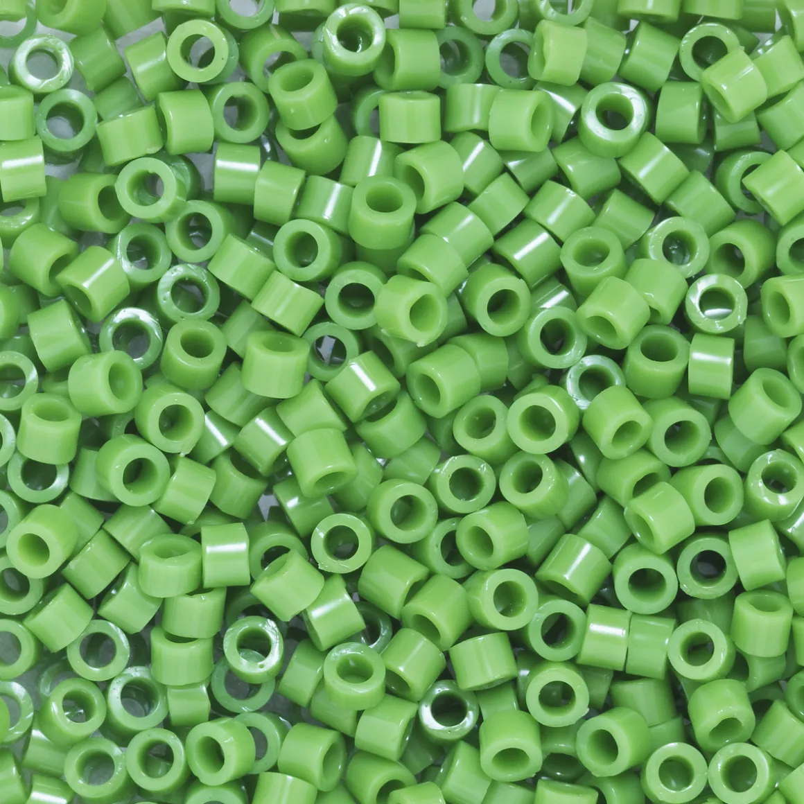 TOHO-perler 11/0 – grøn blank, 47 Opaque mint green