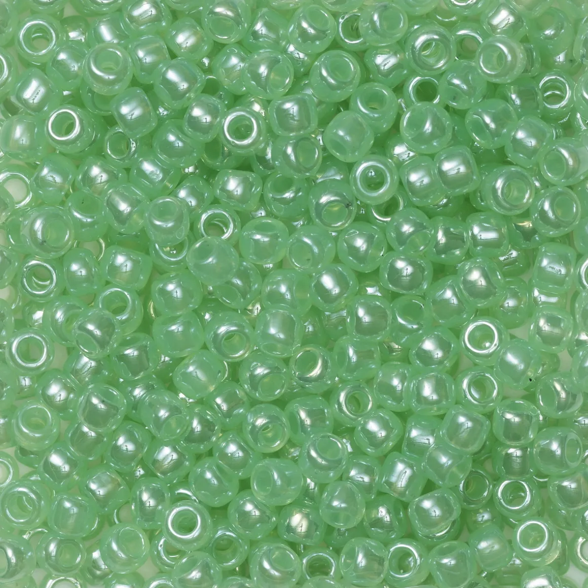 TOHO-perler runde 11/0 – mintgrøn, 144 Ceylon celery