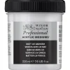 Winsor & Newton Matt UV Varnish 225 ml, beskyttende lak mod sollys, støv etc.